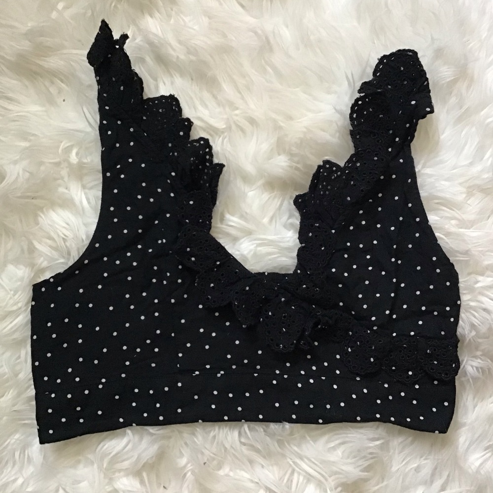 American Eagle Black with White Polka Dot Crop Top Size M